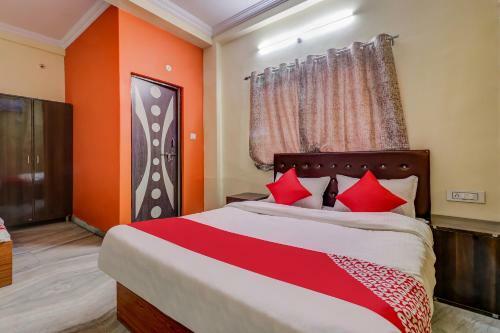 Oyo 70573 S K Hotel