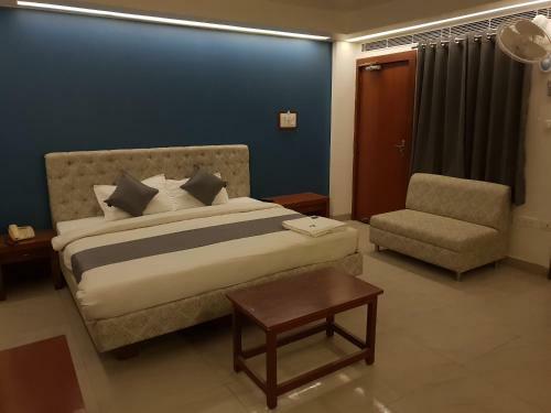 Hotel Pleasure Inn