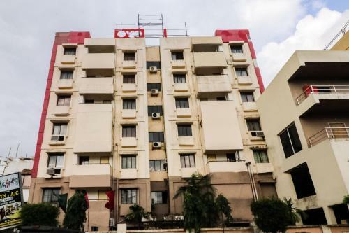 Capital O 49194 Hotel Sungreen
