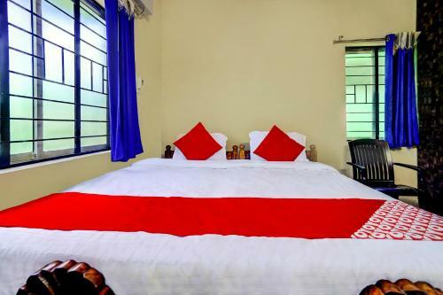 Oyo 60003 Hotel Santosh