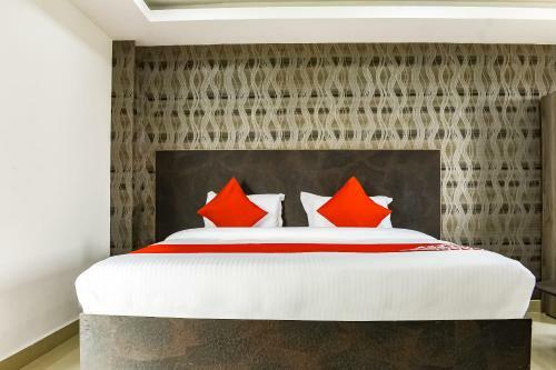Hotel Oyo 69398 The Midland