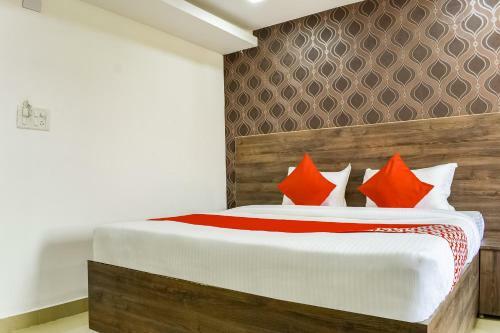 Hotel Oyo 69398 The Midland