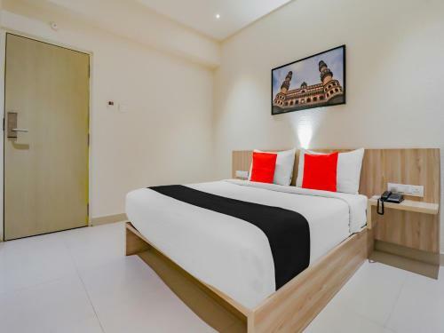 Spot On 77688 Hotel Aradhya