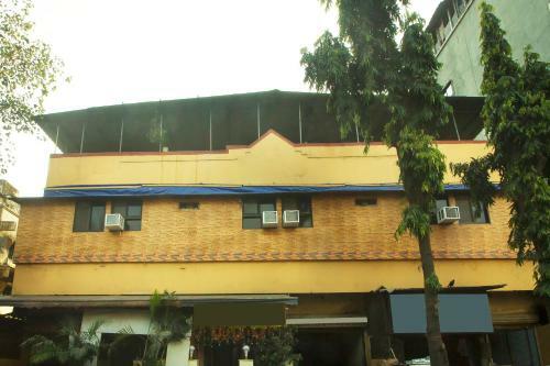 Oyo 24430 Hotel Baldev Palace