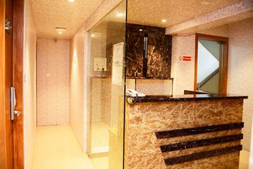 Hotel Malad Inn