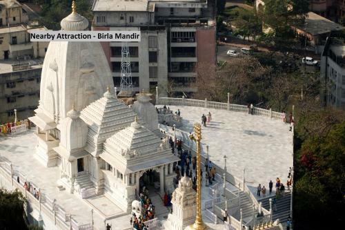 Hotel Oyo 15229 Radhe Residency