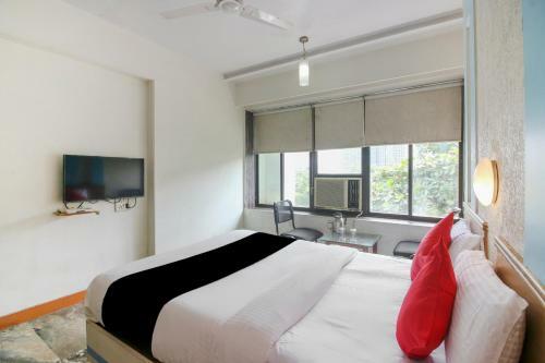 Capital O75414 Hotel Dream Residency