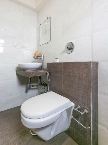 Oyo 36215 Hotel Pearl Residency