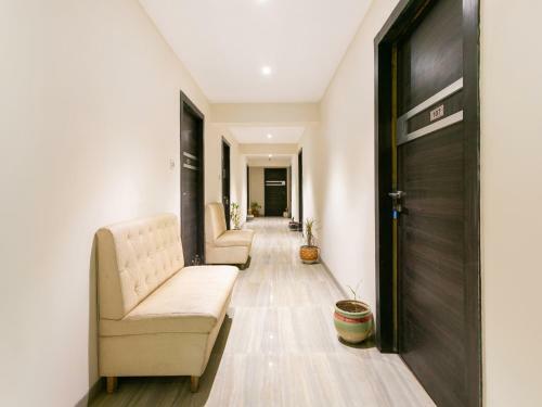 Oyo 36215 Hotel Pearl Residency