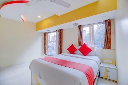 Oyo 71140 Hotel Grand