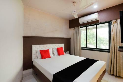 Capital O74962 Hotel Sapna