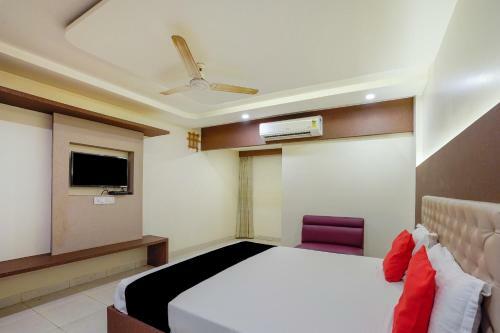 Capital O74962 Hotel Sapna