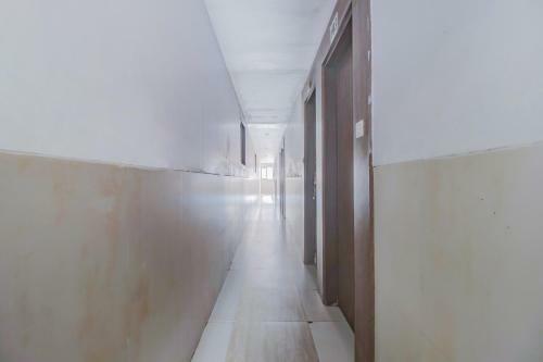 Spot On 78381 Hotel Yadgar