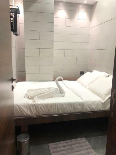 Hotel Rooms Dadar Near Station