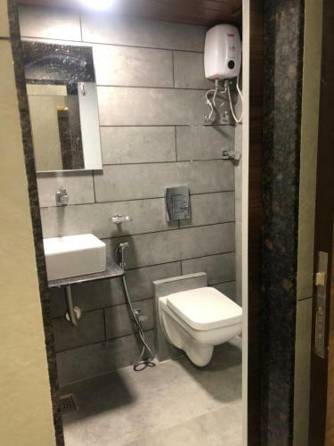 Hotel Rooms Dadar Near Station