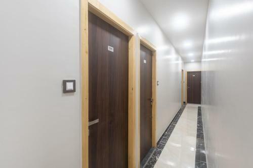 Oyo 30693 Hotel Blue Executive
