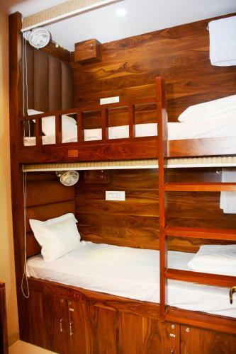 Hotel Nest N Rest - Mumbai