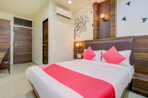 Oyo 77803 Hotel Jd Residency
