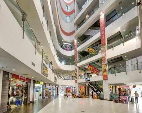 Hotel The Fern Residency Galaxy Mall