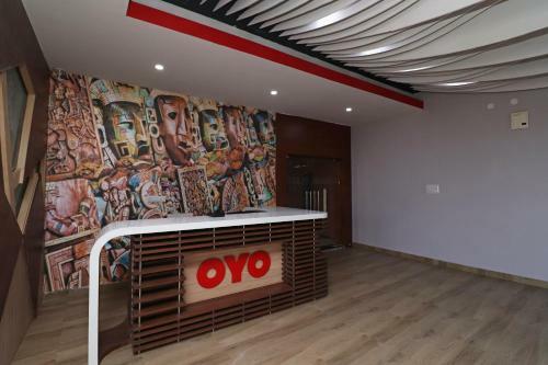 Hotel Oyo 28645 Nirmalya Plaza