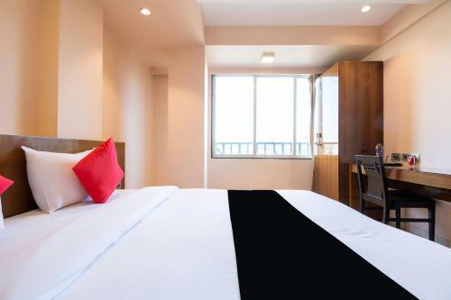 Hotel Capital O 70342 Imperial Residency