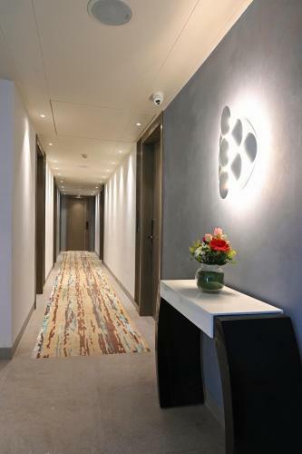 Nx Hotel