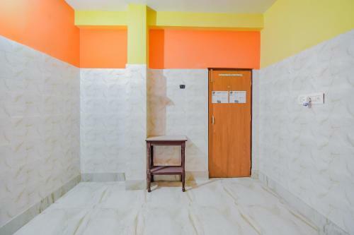 Spot On 74542 Aarav Hotel