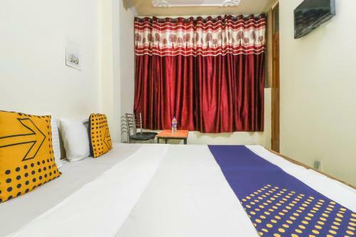 Hotel Spot On 67998 Ashoka Palace