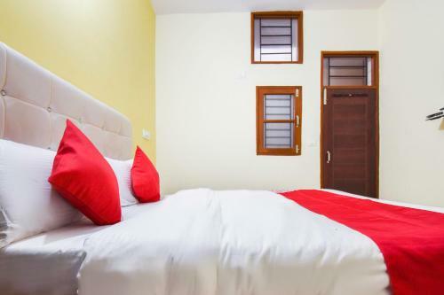 Hotel Oyo 67341 Divine Motel