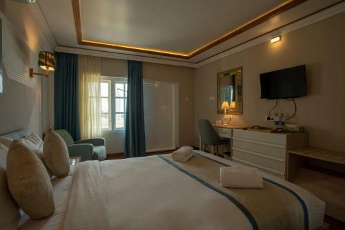 Hotel State Beach Resort And Spa