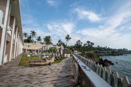 Hotel State Beach Resort And Spa