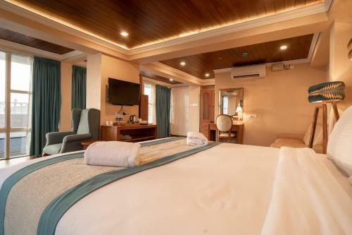 Hotel State Beach Resort And Spa