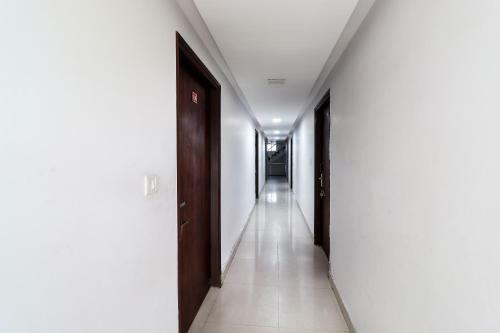 Oyo 40245 Hotel Clark Inn