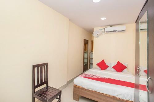 Hotel Oyo 15818 Om Sai Residency