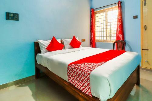 Hotel Oyo 67994 Om Sai Suites