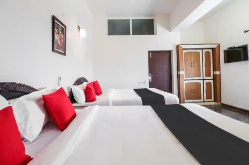 Hotel Capital O 71891 Benaka Residency