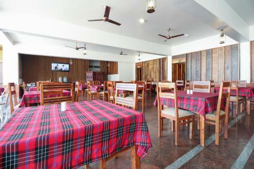 Hotel Capital O 71891 Benaka Residency