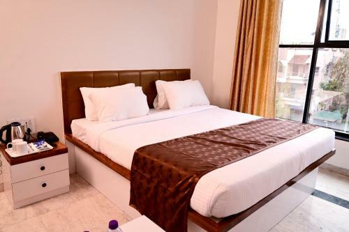 Hotel Daksh