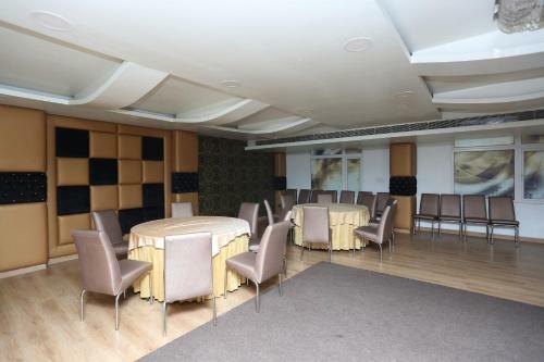 Hotel Oyo 5663 Gs Inn
