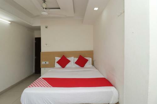 Oyo 27705 Hotel Ruchika