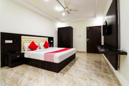 Hotel Oyo 30962 The Pacific Green