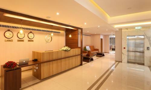 Hotel Flora Charishma Residency Aluva
