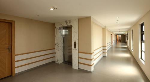 Hotel Flora Charishma Residency Aluva