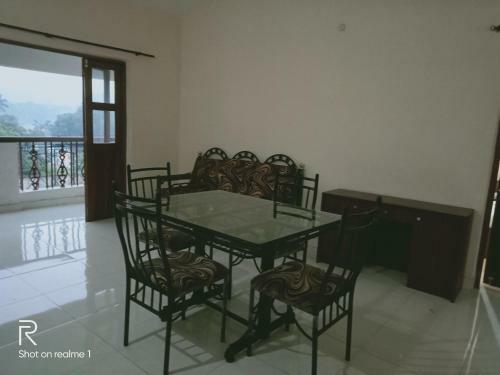Ronne's Beachway 2bhk Apartment
