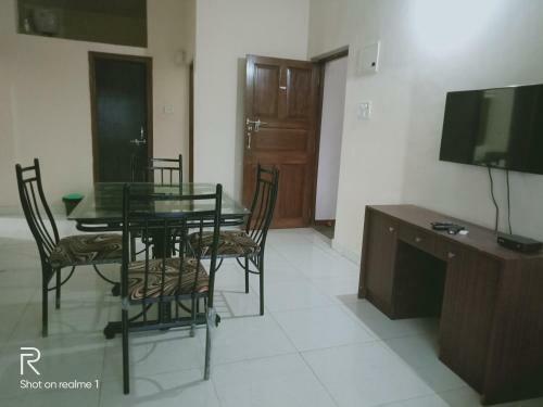 Ronne's Beachway 2bhk Apartment