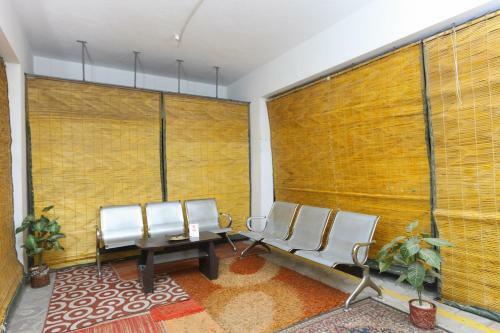 Hotel Silverkey Executive Stays 77599 Saravanampatti