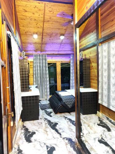 Hotel Rock Forest Cottage Villas With Jacuzzi
