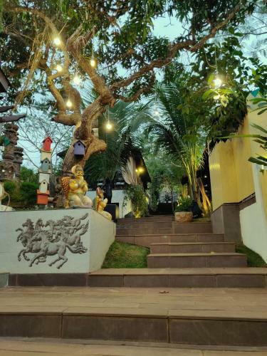 Hotel Rock Forest Cottage Villas With Jacuzzi