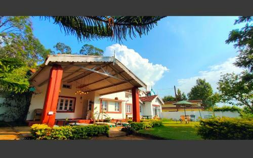 The Birdhouse Backpackers Hostel