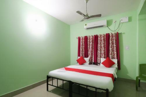 Hotel Oyo 42730 Dp Cottage Sector 9